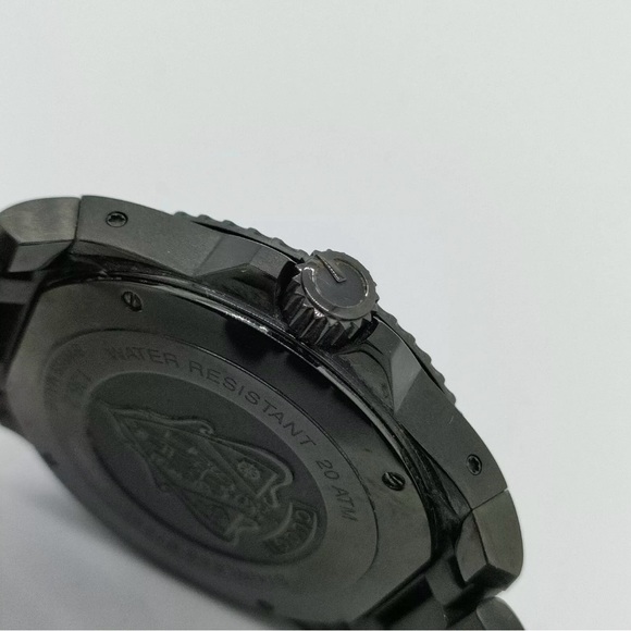 Gucci Men’s Watch - Picture 7 of 9